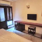 Captivating 2-Bed Apartment In New Delhi