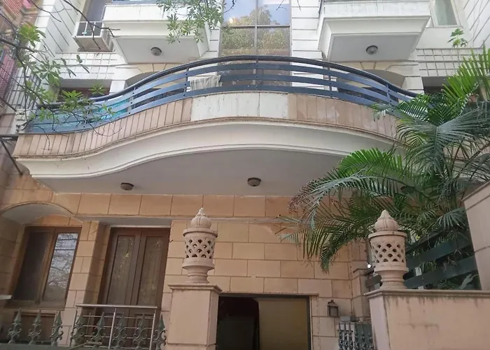 Captivating 2-Bed Apartment In New Delhi